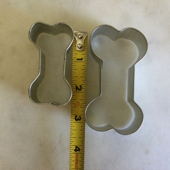 Dog Biscuit Cookie Cutters Set of 2 - Picture 3 of 4